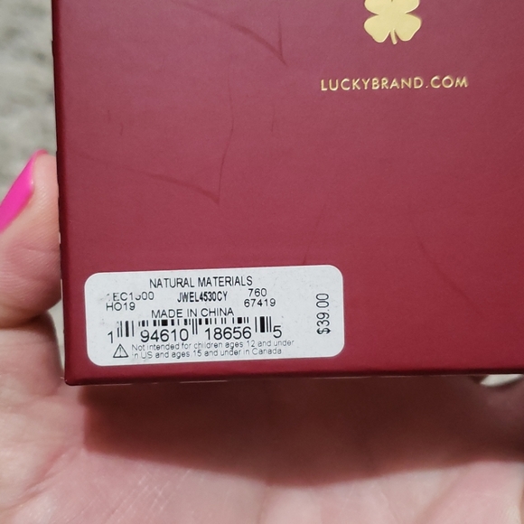 NEW!!!Lucky Earrings - Picture 4 of 5